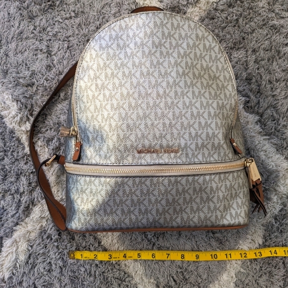 NWOT Gold Michael Kors Backpack - Picture 13 of 14